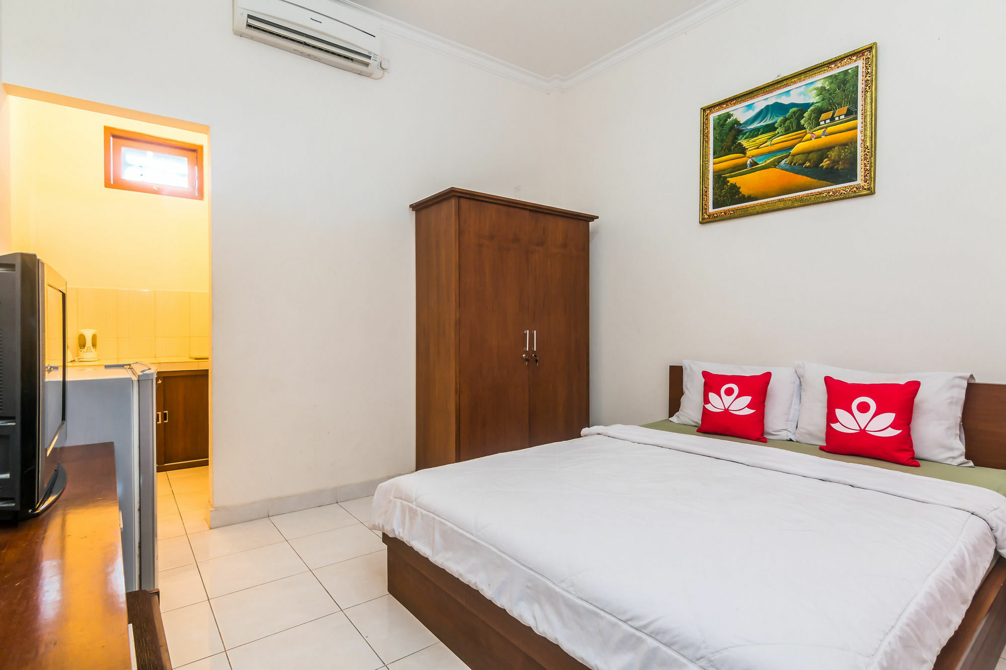Zen Rooms Basic Kuta Kubu Anyar Eksteriør bilde